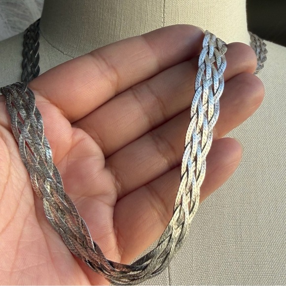 ISC ITALY 925 |Vintage| Sterling Silver Lightweight Braided Herringbone Necklace - Picture 6 of 14